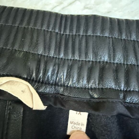 Soft Surroundings Rivka Black Faux Leather Cropped Wide Leg Pants size 1X - Picture 7 of 10